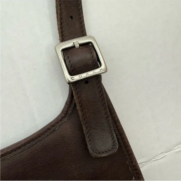 Coach Brown Leather Crossbody Bag with Minimalist Design - Picture 9 of 11